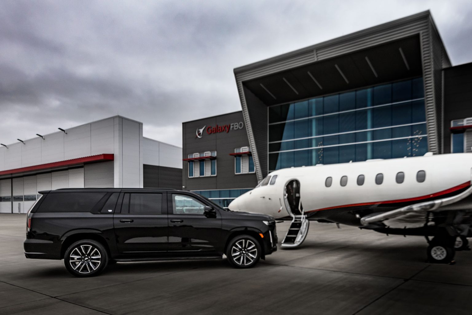 Go Rentals Offers Luxury Car Rentals at Galaxy FBO's Houston Hobby