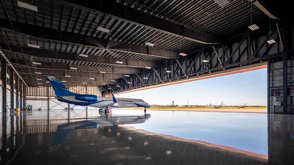 Houston Hobby Airport Corporate Hangar For Lease